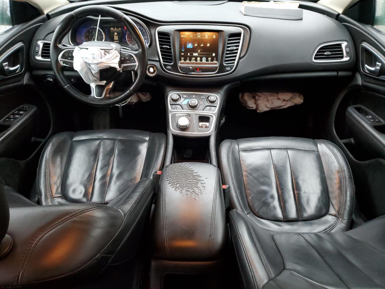 2017 Chrysler 200 - Image 8