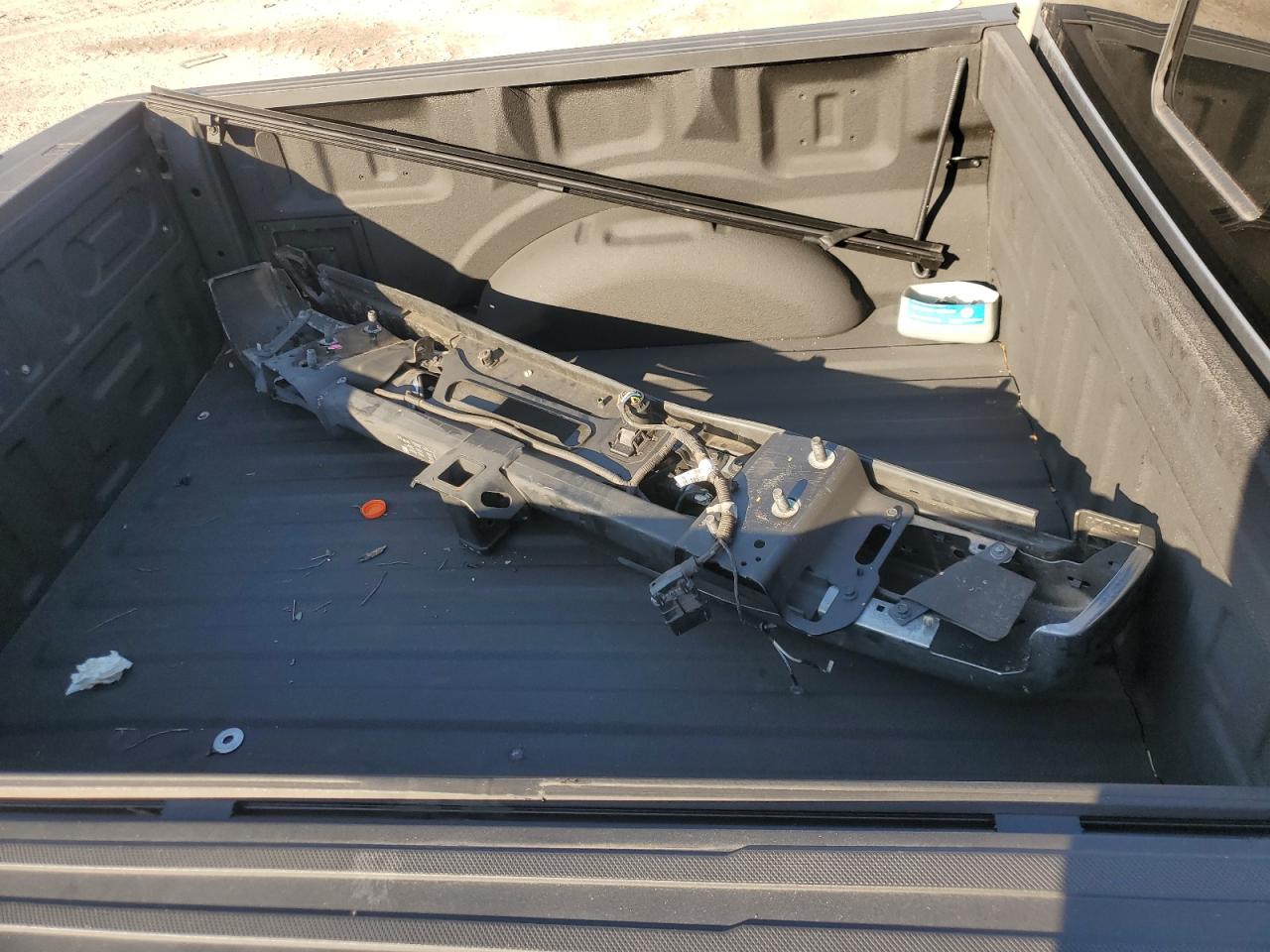 2022 Ford F-150 - Image 12