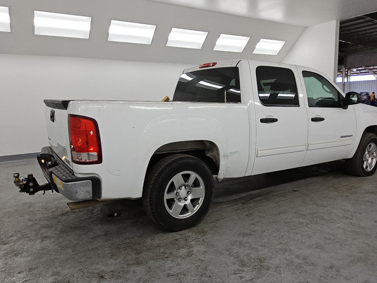 2013 GMC Sierra - Image 3