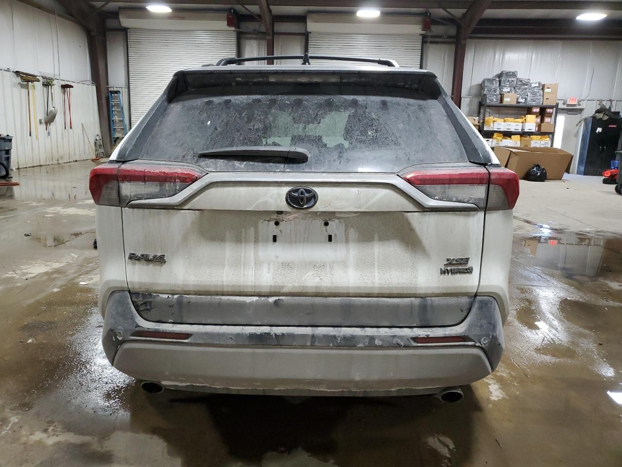2023 Toyota RAV 4 - Image 6