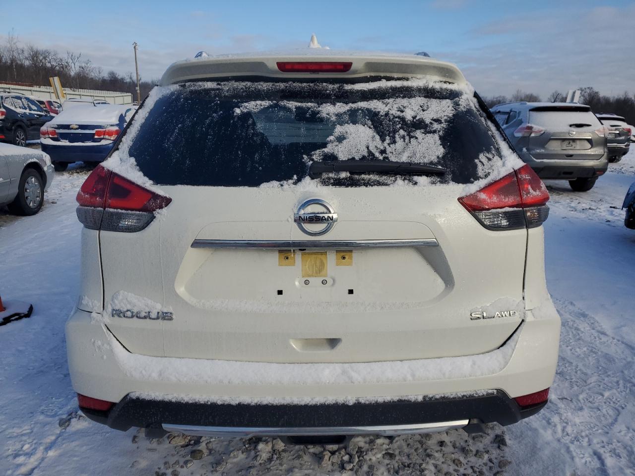 2018 Nissan Rogue - Image 6
