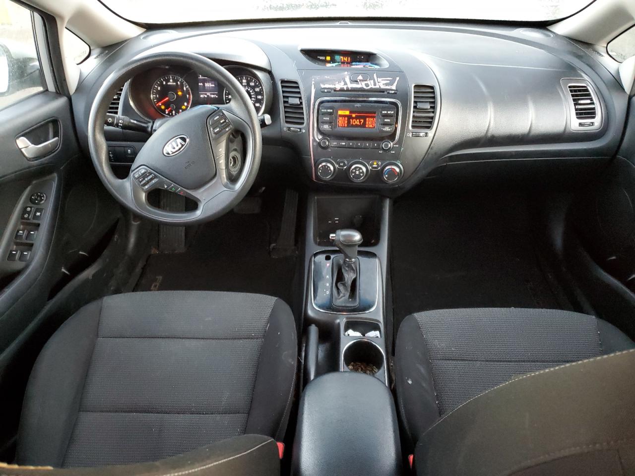2018 Kia Forte - Image 8