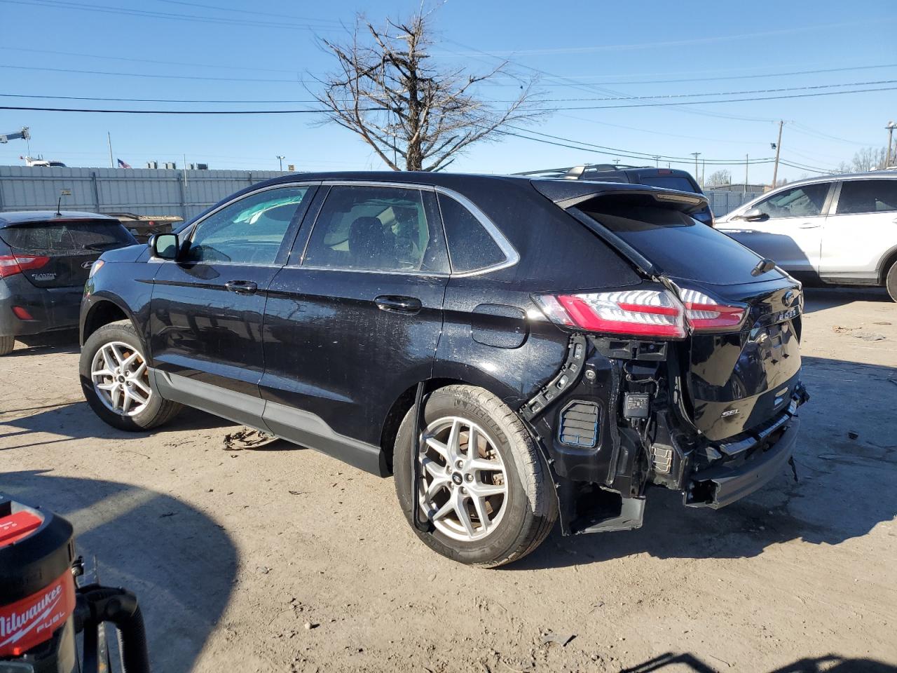 2023 Ford Edge - Image 2