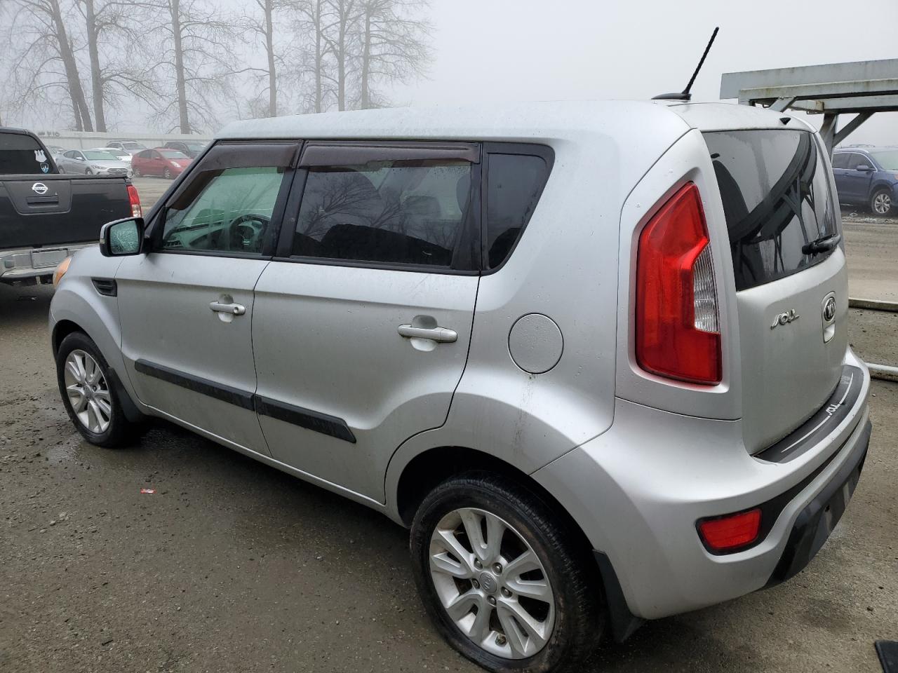 VIN KNDJT2A60D7503051 2013 KIA SOUL no.2