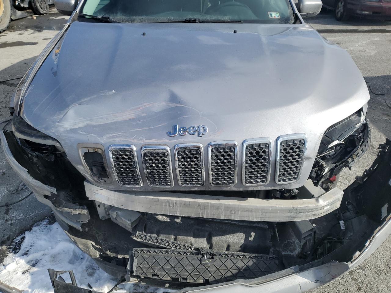 2019 Jeep Grand Cherokee - Image 11