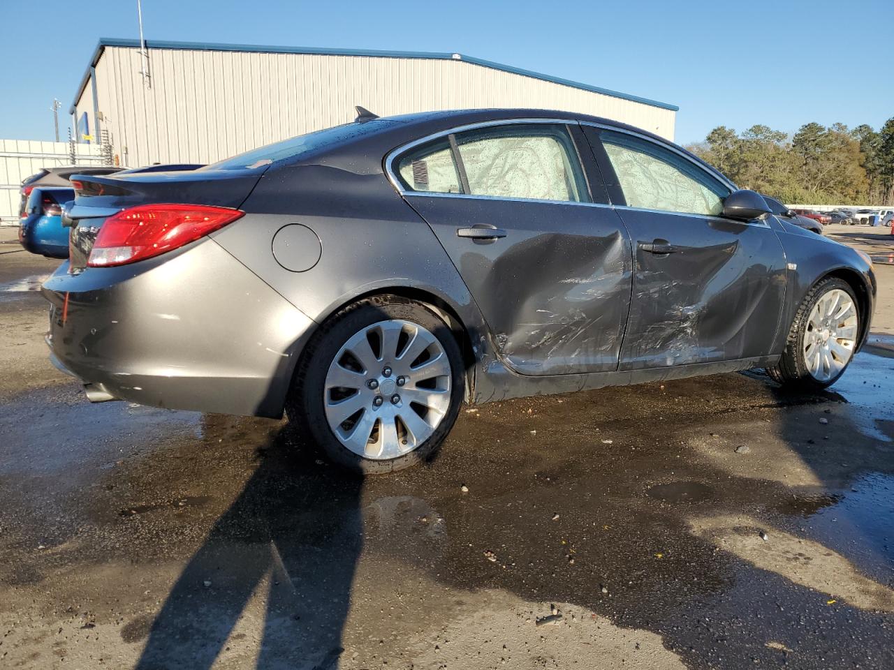 2011 Buick Regal - Image 3