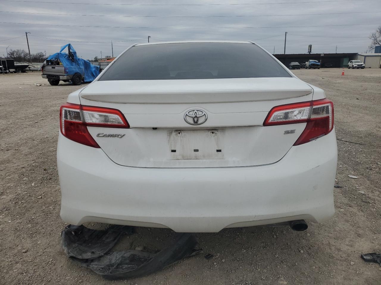 2014 Toyota Camry - Image 6