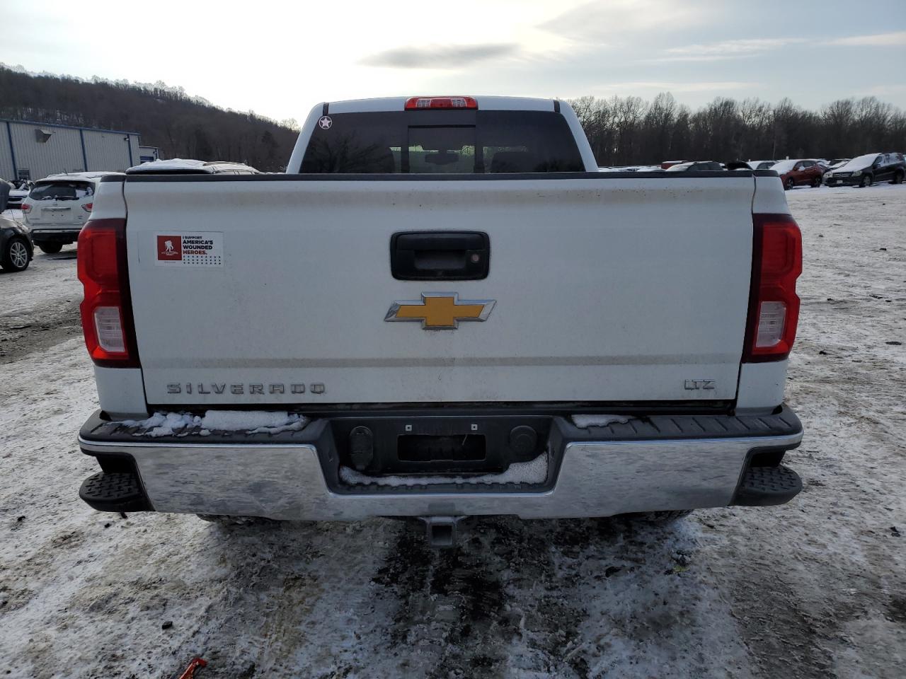2018 Chevrolet Silverado - Image 6