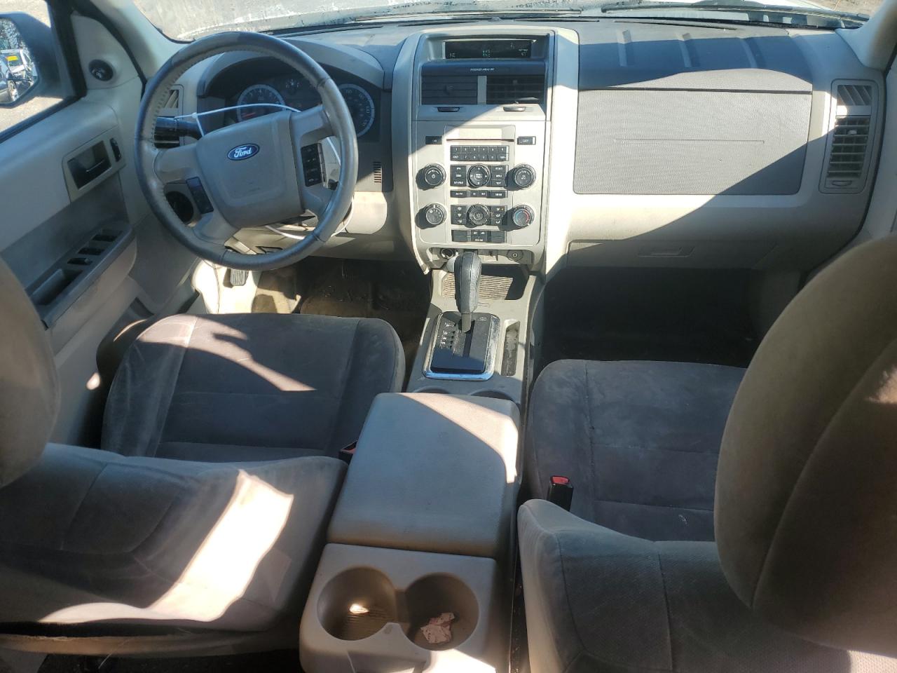 2011 Ford Escape - Image 8