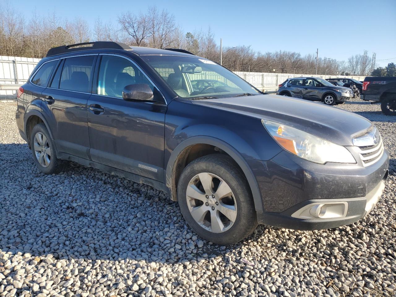 2010 Subaru Outback - Image 4