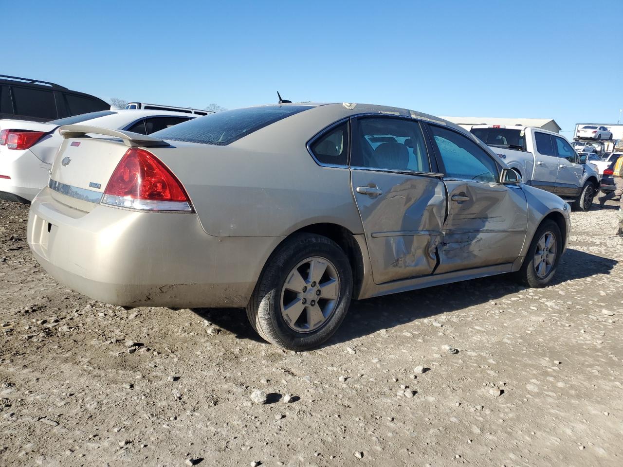 2010 Chevrolet Impala - Image 3