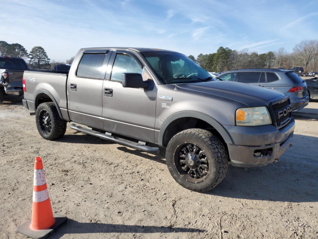 2004 Ford F-150 - Image 4