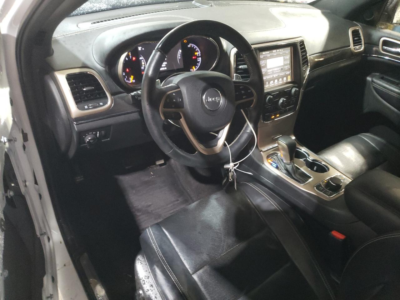 2017 Jeep Grand Cherokee - Image 8