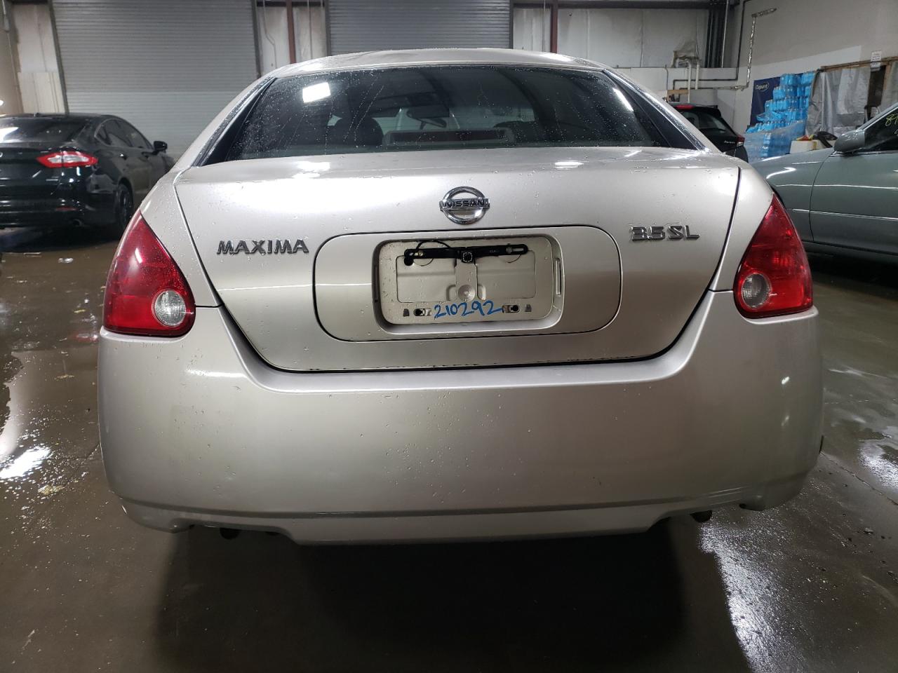 2004 Nissan Maxima - Image 6