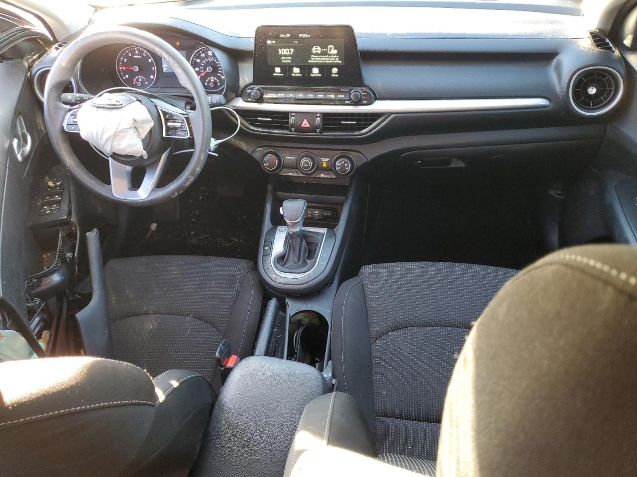 2021 Kia Forte - Image 8