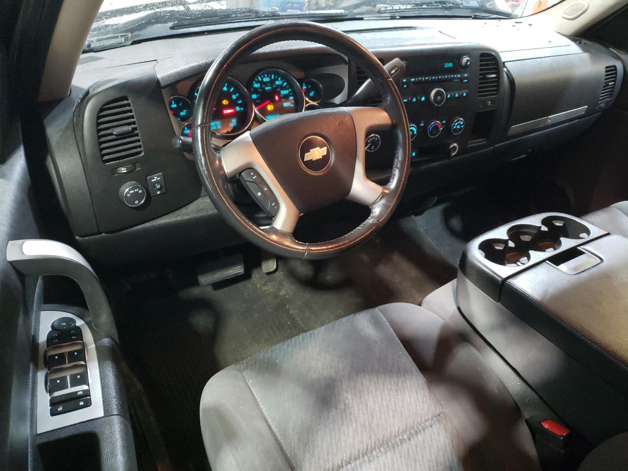 2009 Chevrolet Silverado - Image 8