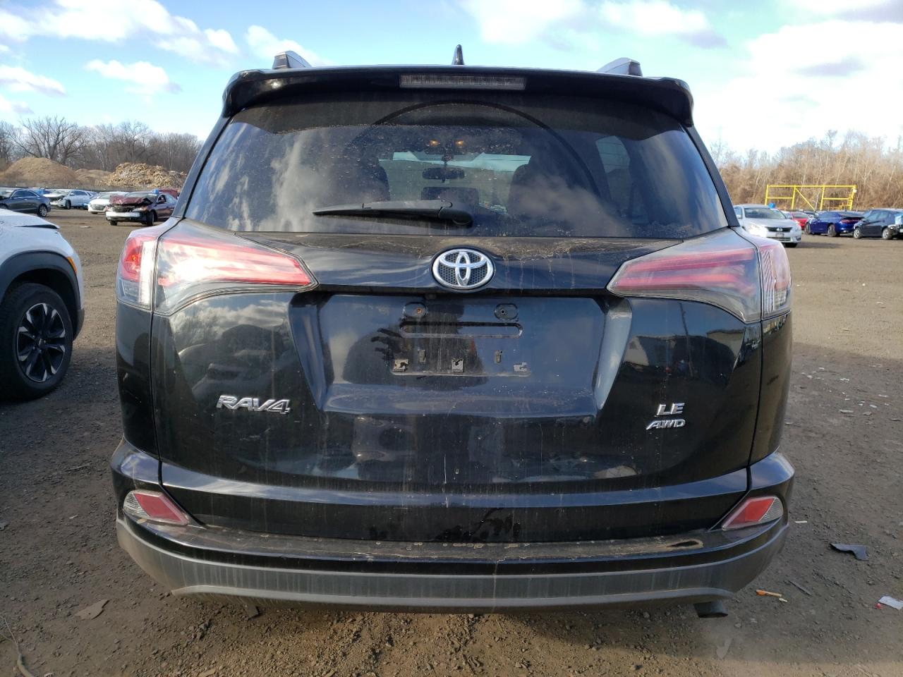 VIN 2T3BFREV9GW465575 2016 TOYOTA RAV4 no.6