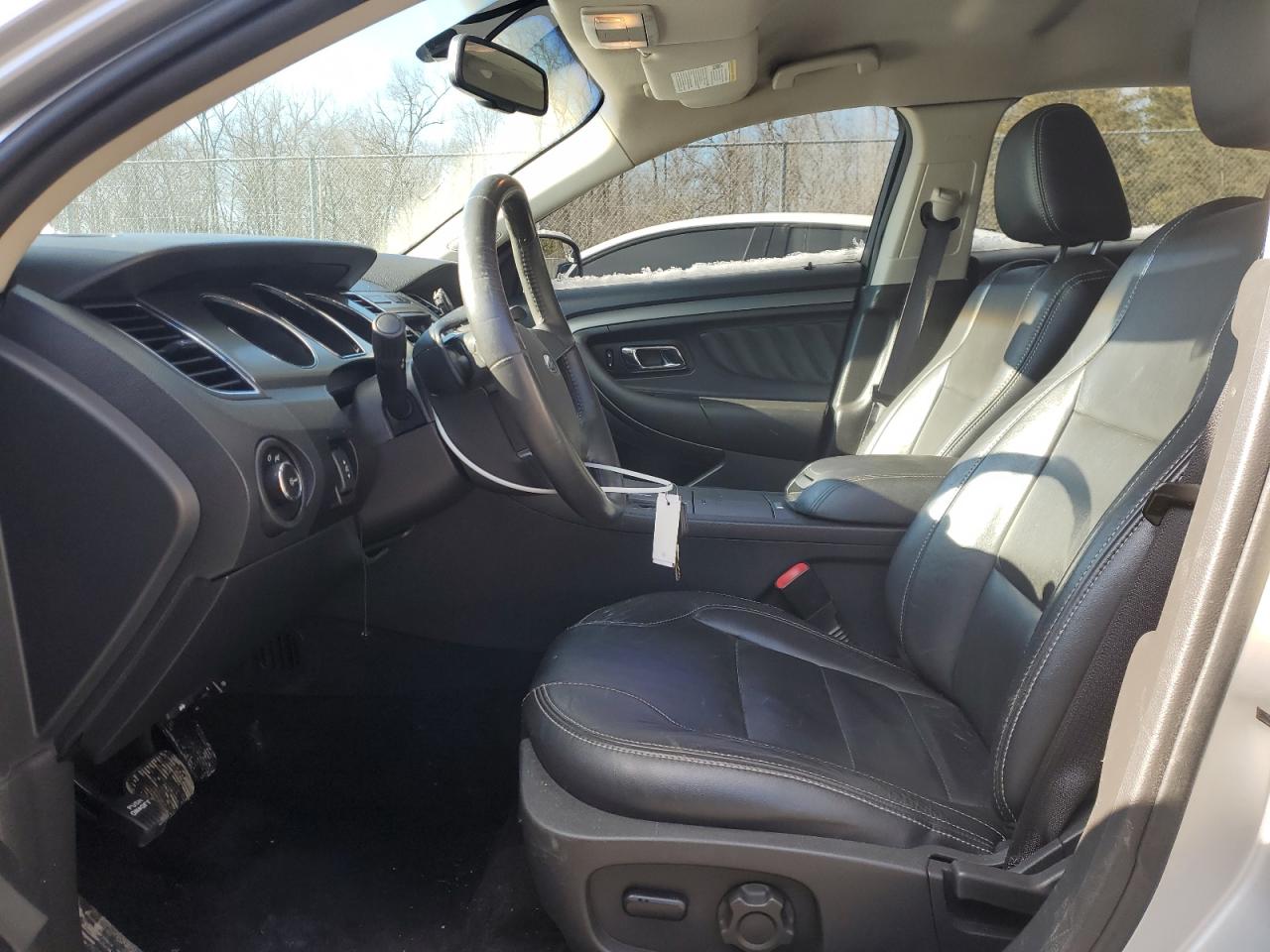 2012 Ford Taurus - Image 7