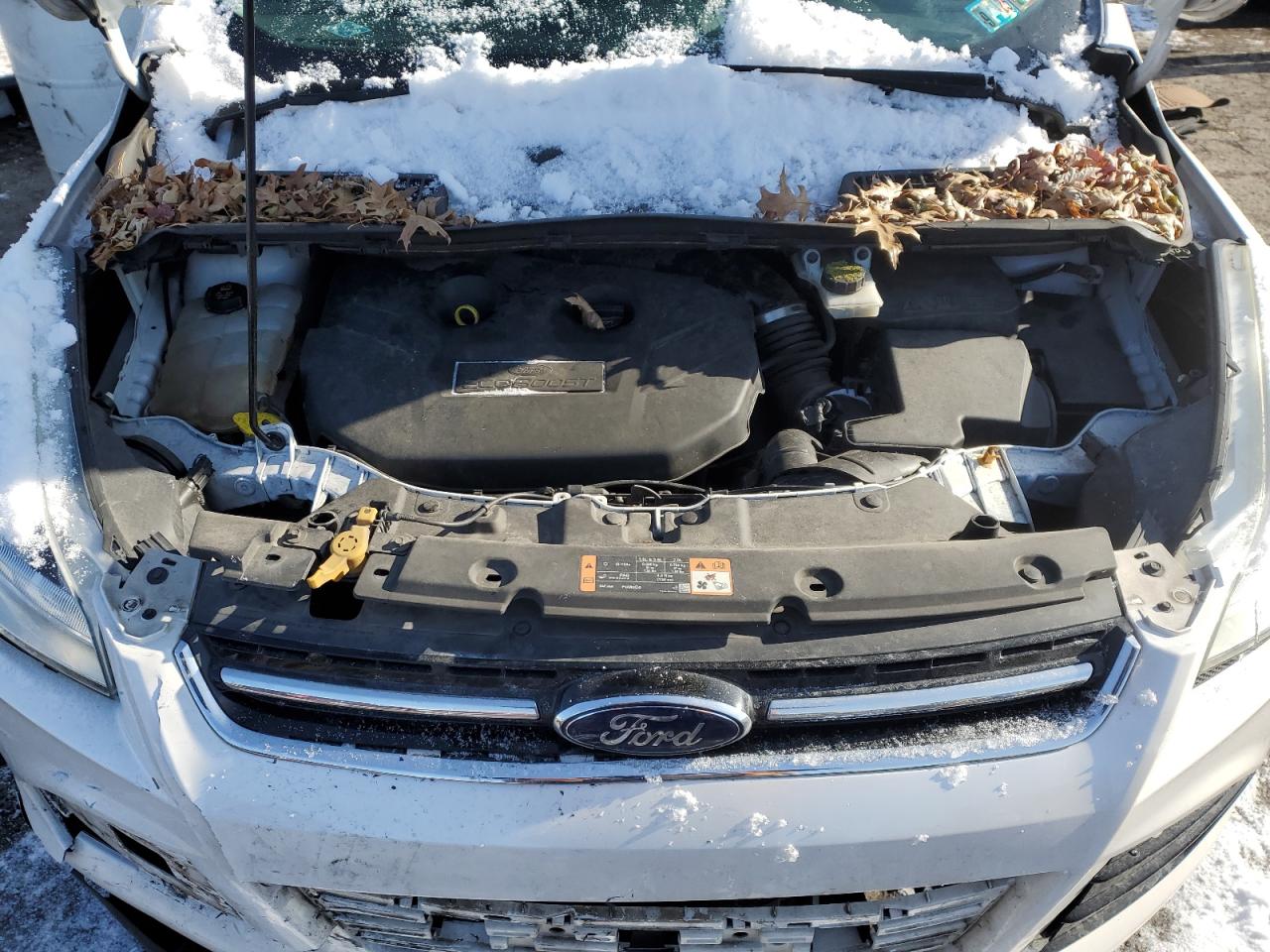 VIN: 1FMCU9J90GUC16996 2016 FORD ESCAPE