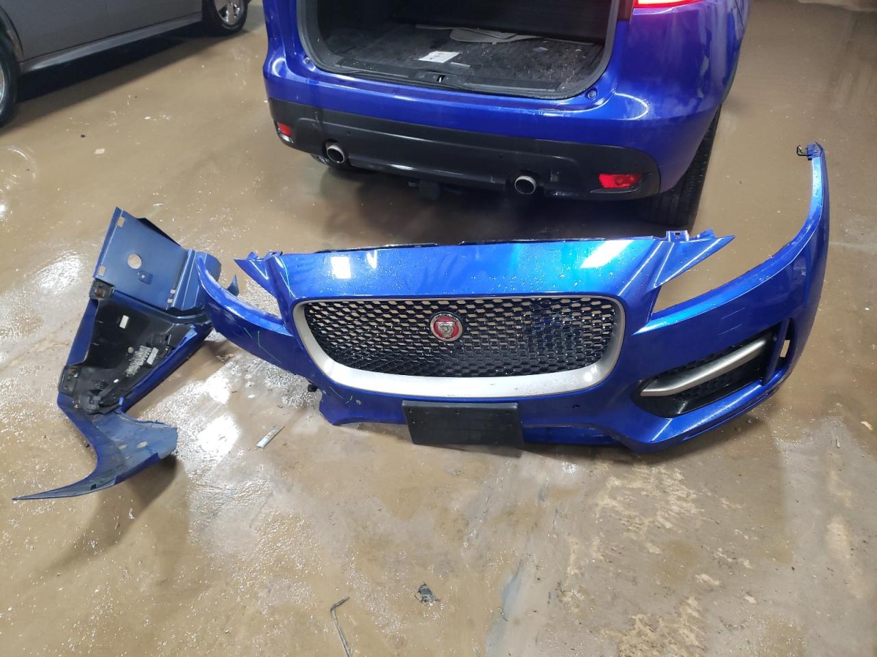 2018 Jaguar F-Pace - Image 12