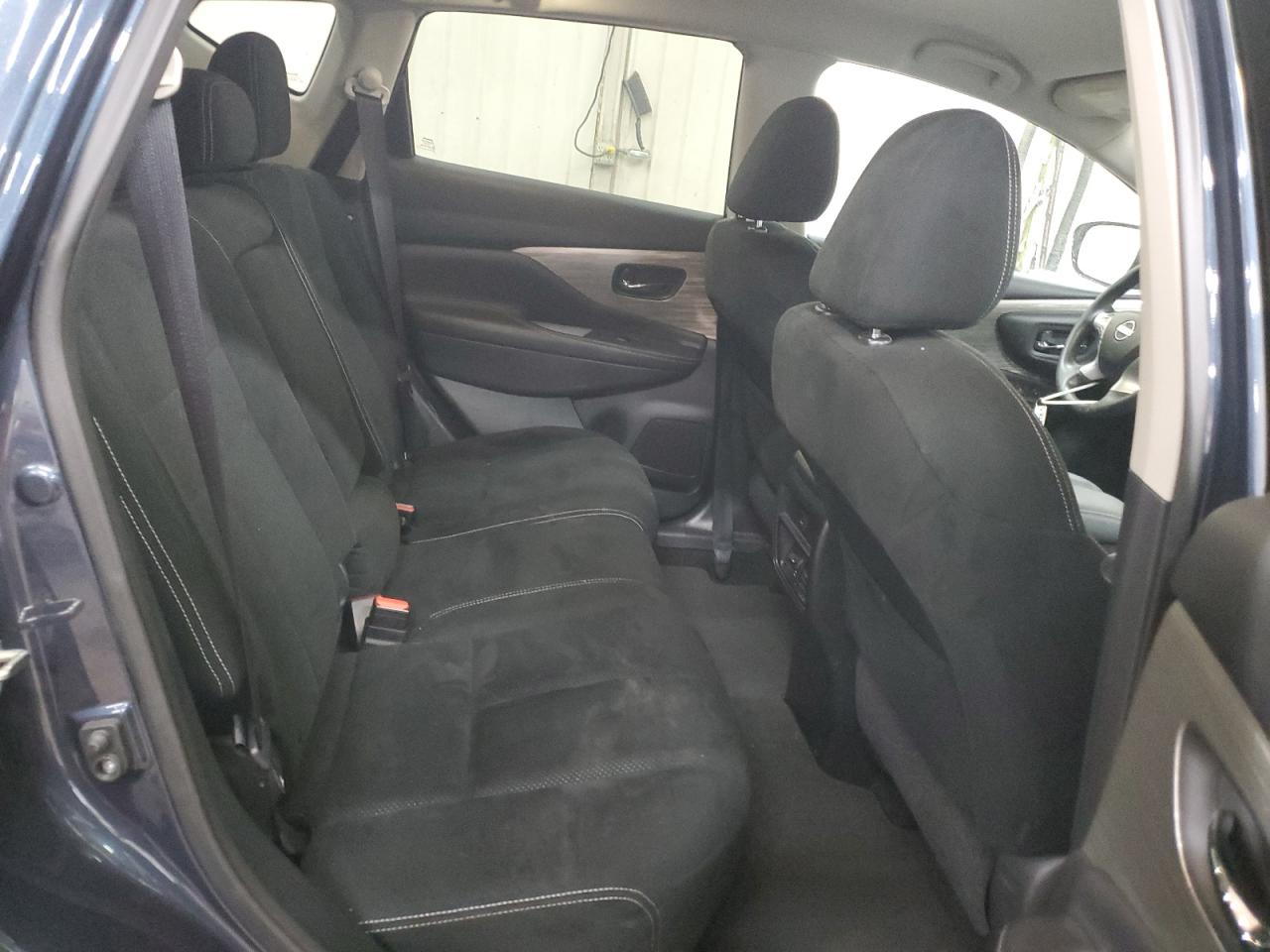 2015 Nissan Murano - Image 11
