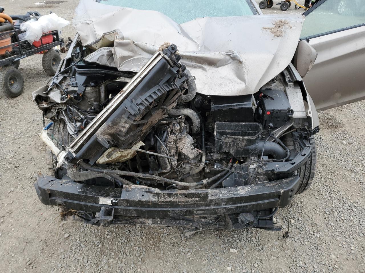 2013 Hyundai Elantra - Image 12