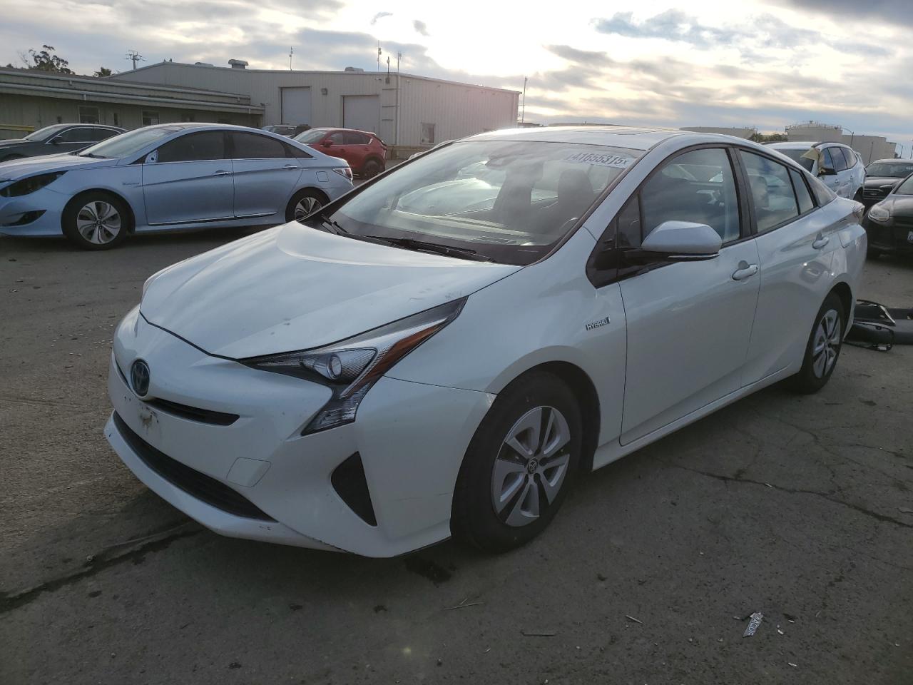 VIN JTDKARFU9G3010202 2016 TOYOTA PRIUS no.1