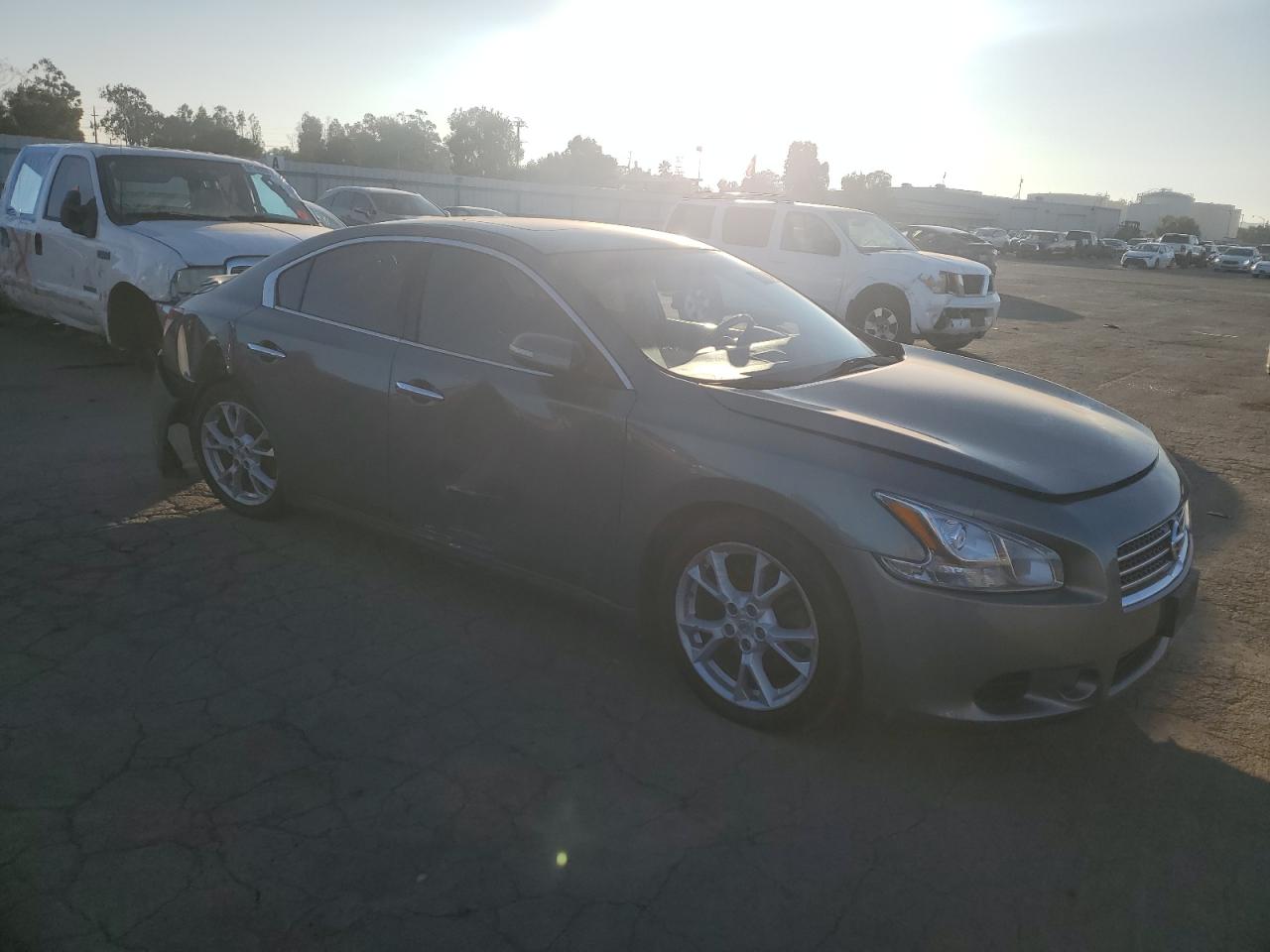 2010 Nissan Maxima - Image 4