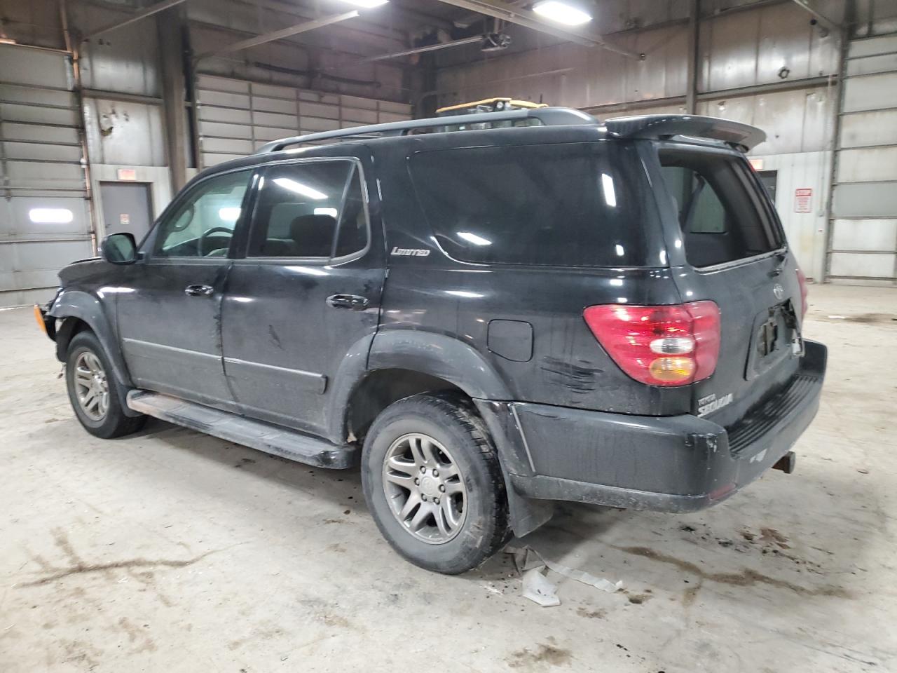 2004 Toyota Sequoia - Image 2