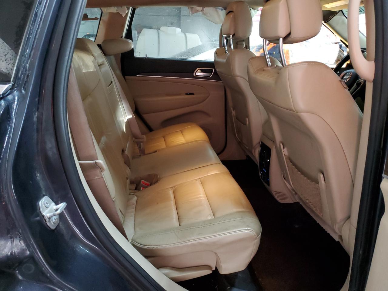 2016 Jeep Grand Cherokee - Image 10