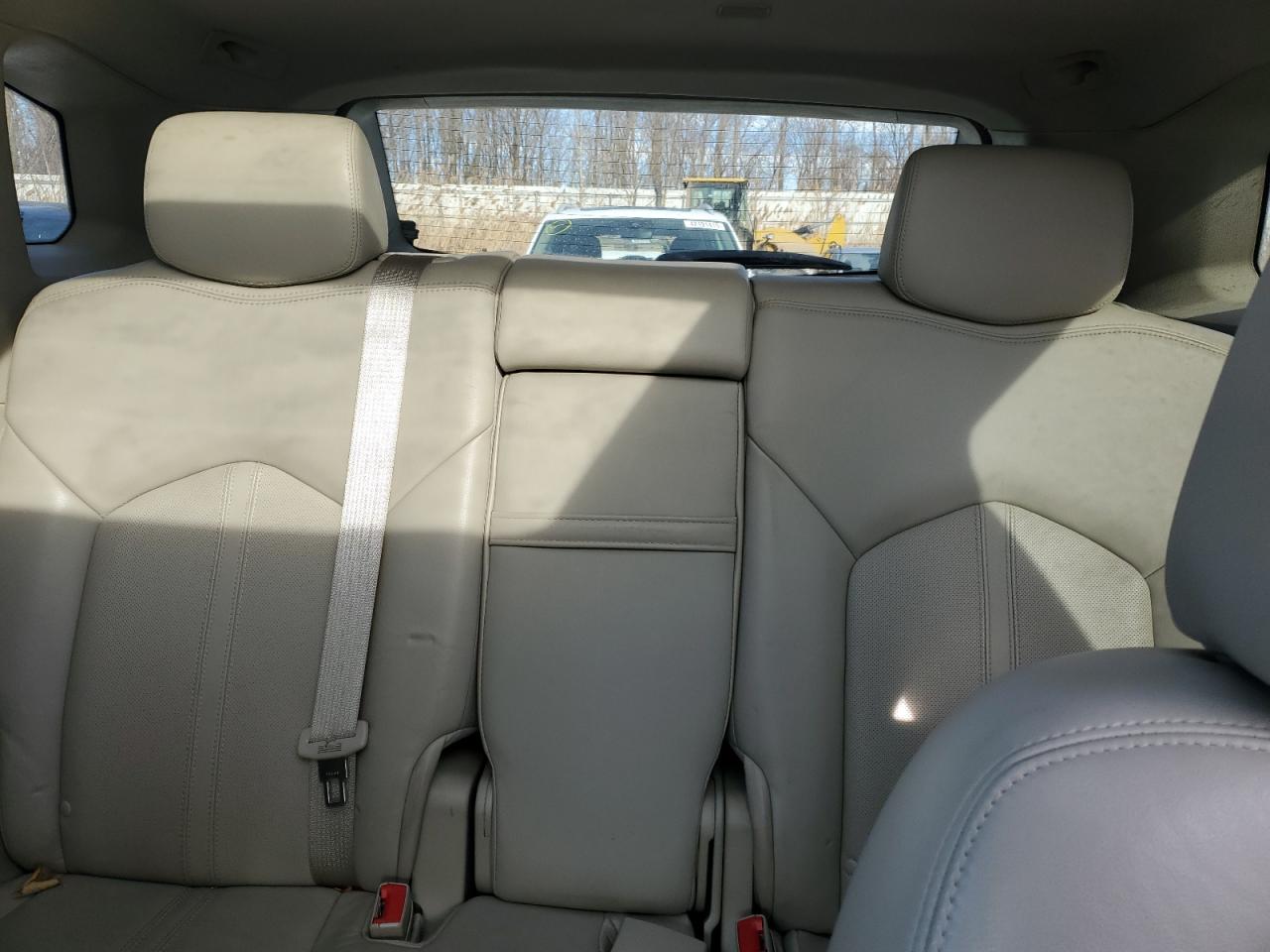 2016 Cadillac SRX - Image 10