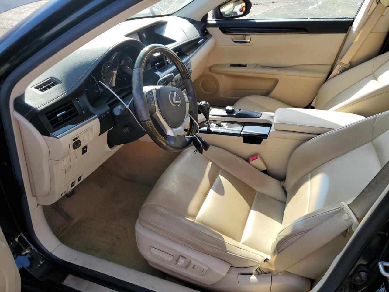 2013 Lexus ES - Image 7