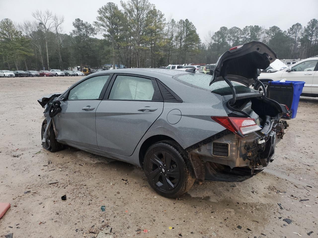 2021 Hyundai Elantra - Image 2