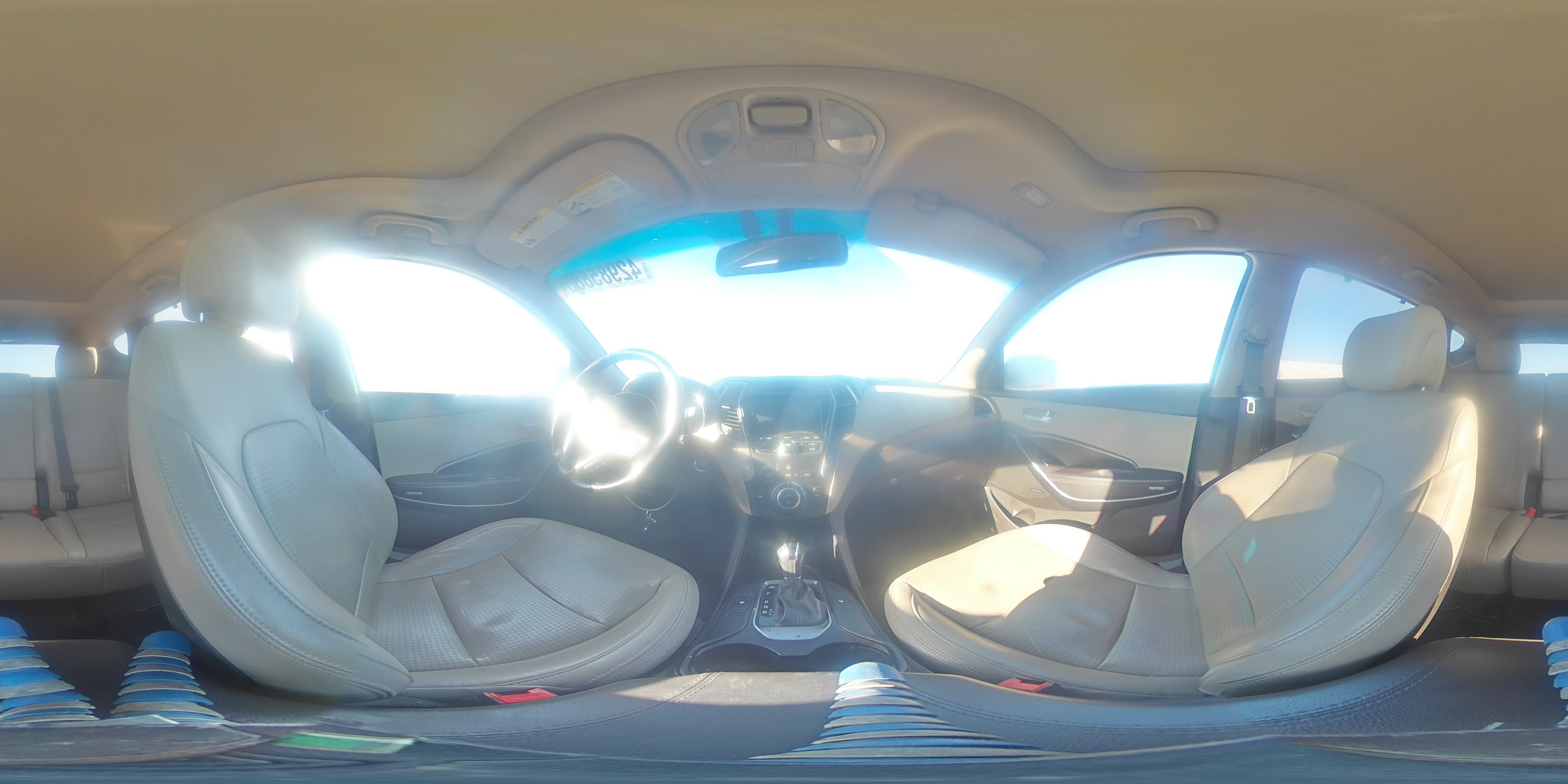 2013 Hyundai Santa Fe - Image 13