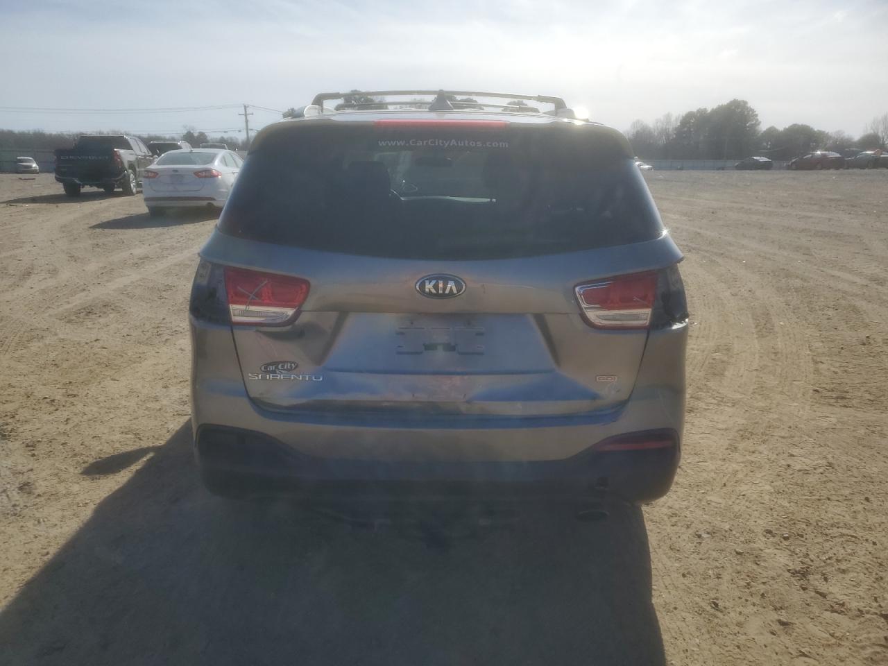 2016 Kia Sorento - Image 6