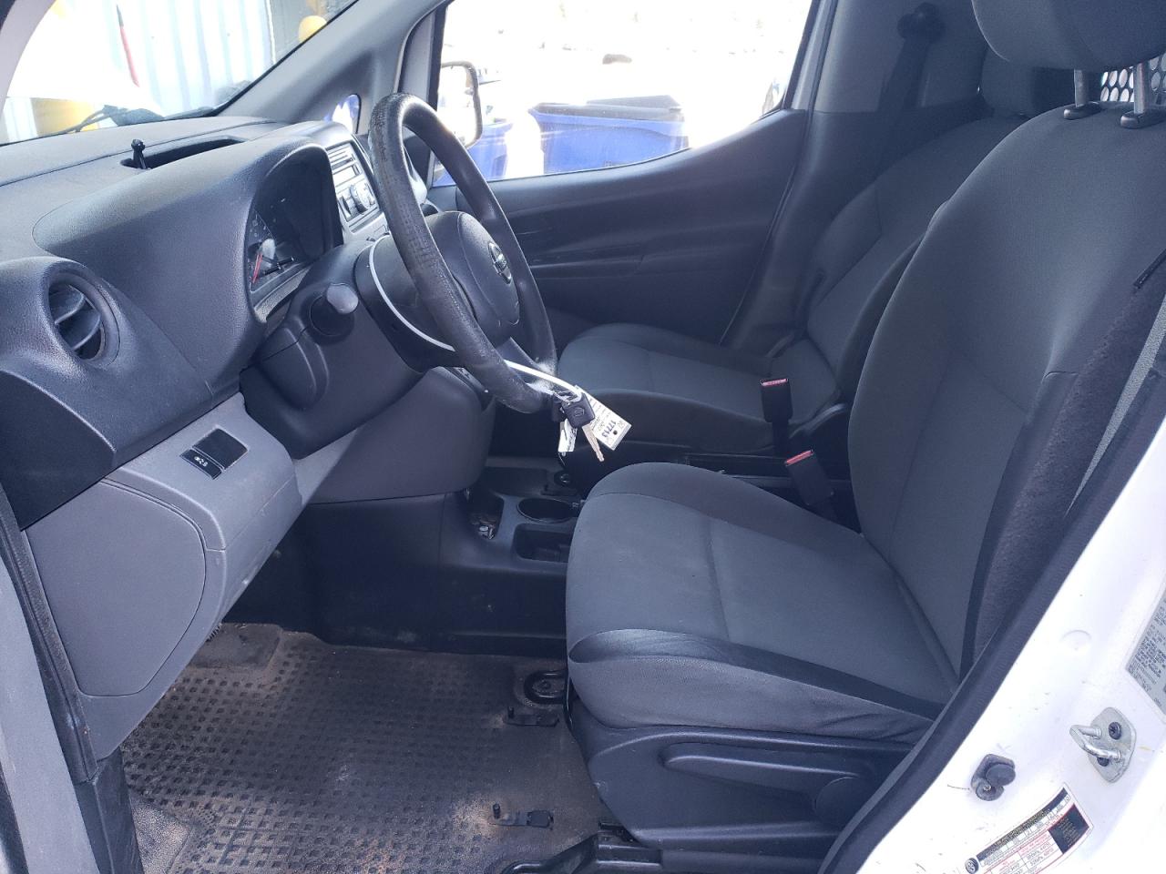 2017 Nissan NV - Image 7