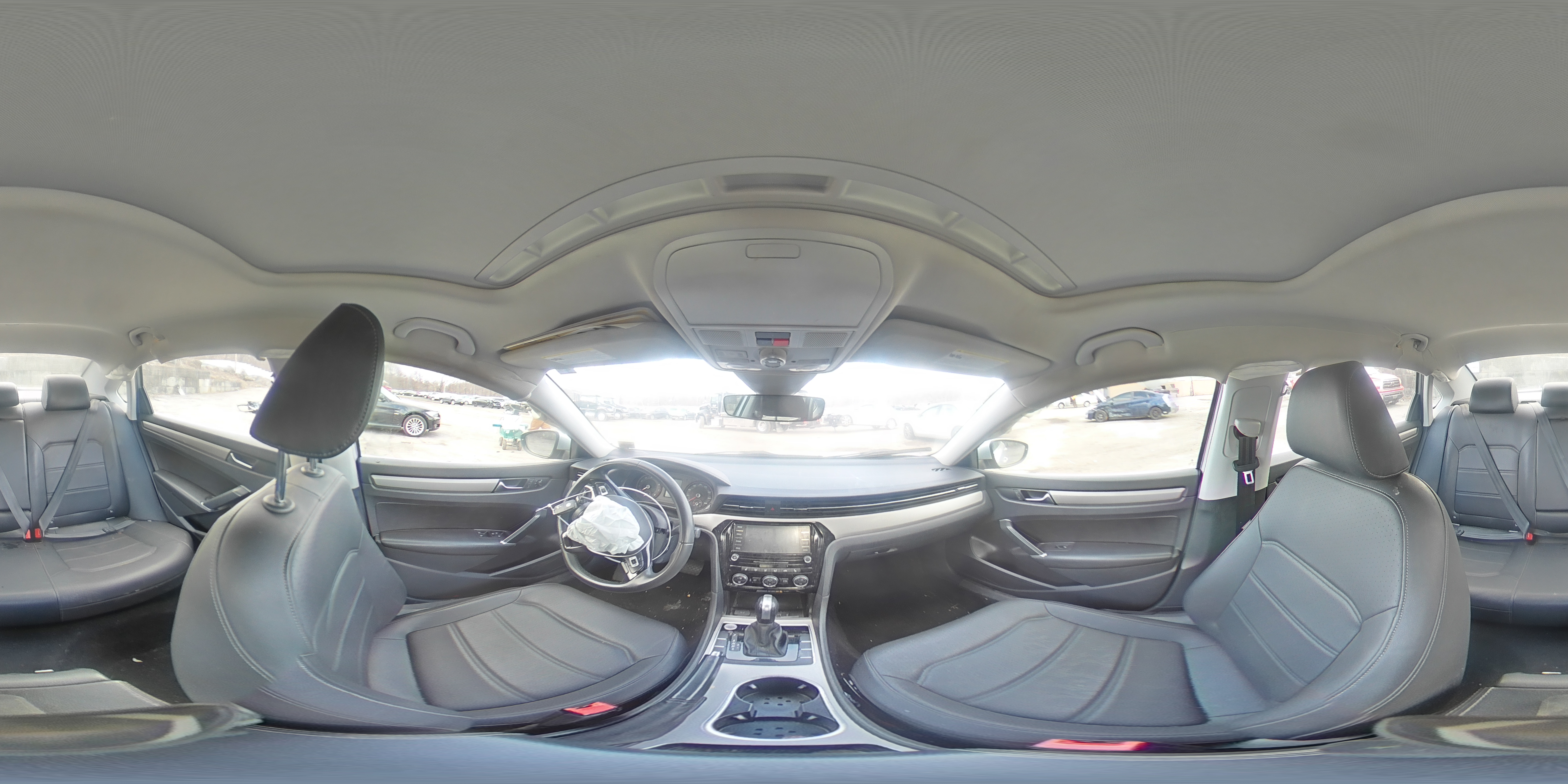 2021 Volkswagen Passat - Image 12