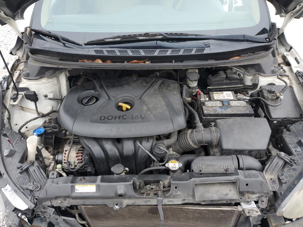 2012 Hyundai Elantra - Image 12