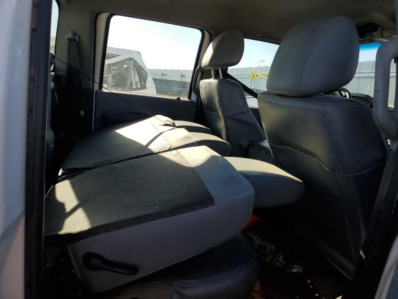 2015 Ford F350 - Image 11