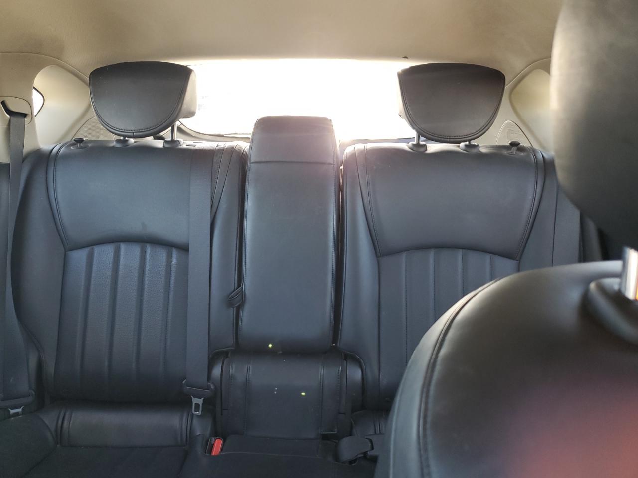 2017 Infiniti QX50 - Image 10