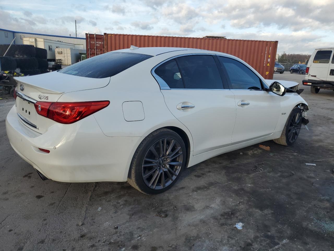 2016 Infiniti Q50 - Image 3