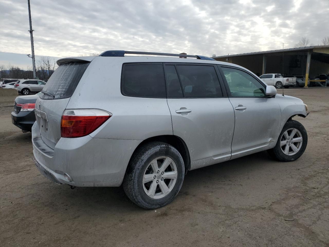 2010 Toyota Highlander - Image 3