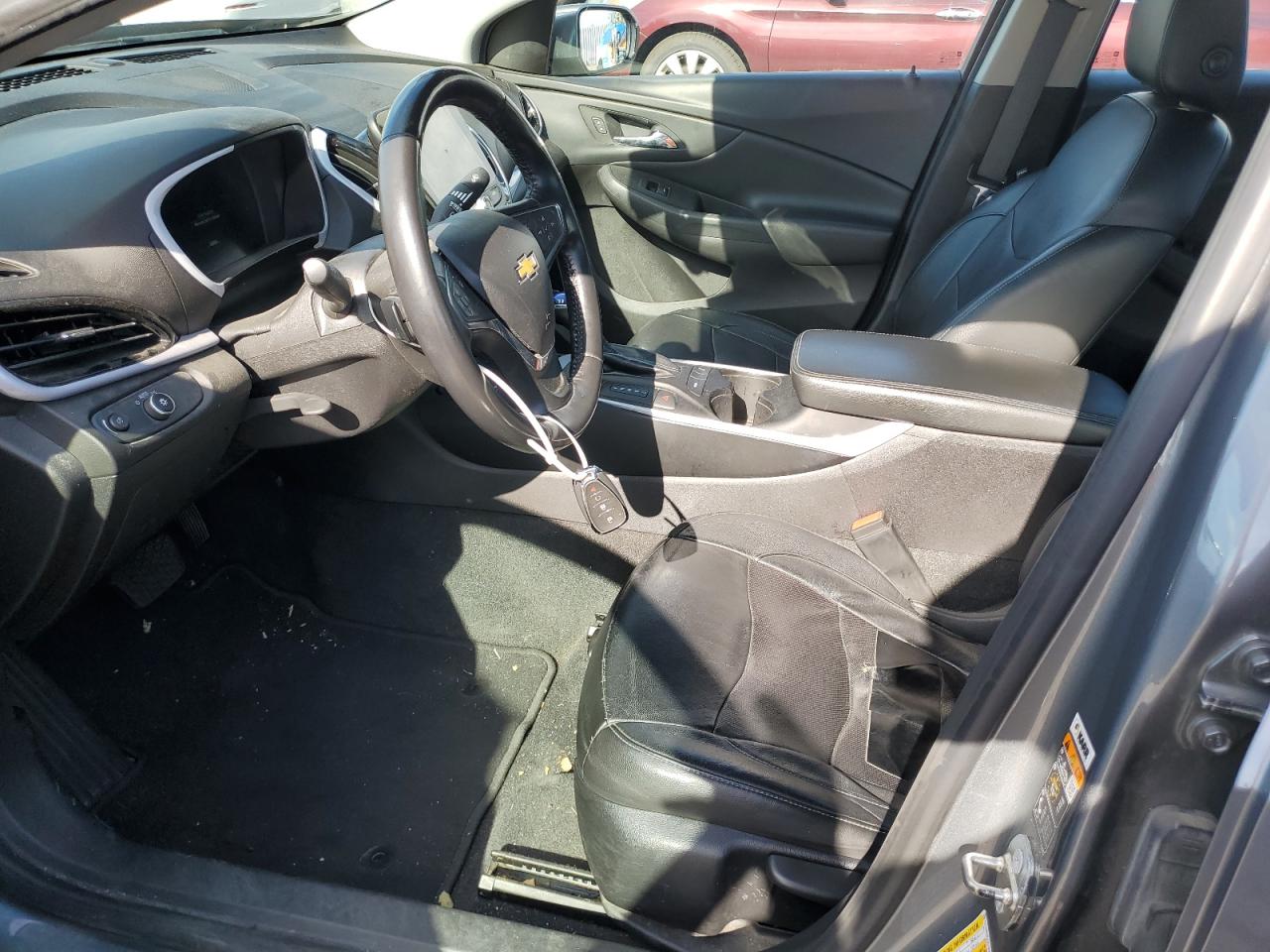 2018 Chevrolet Volt - Image 7