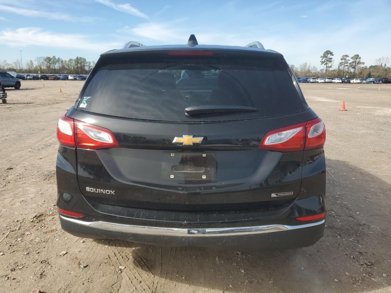 2018 Chevrolet Equinox - Image 6