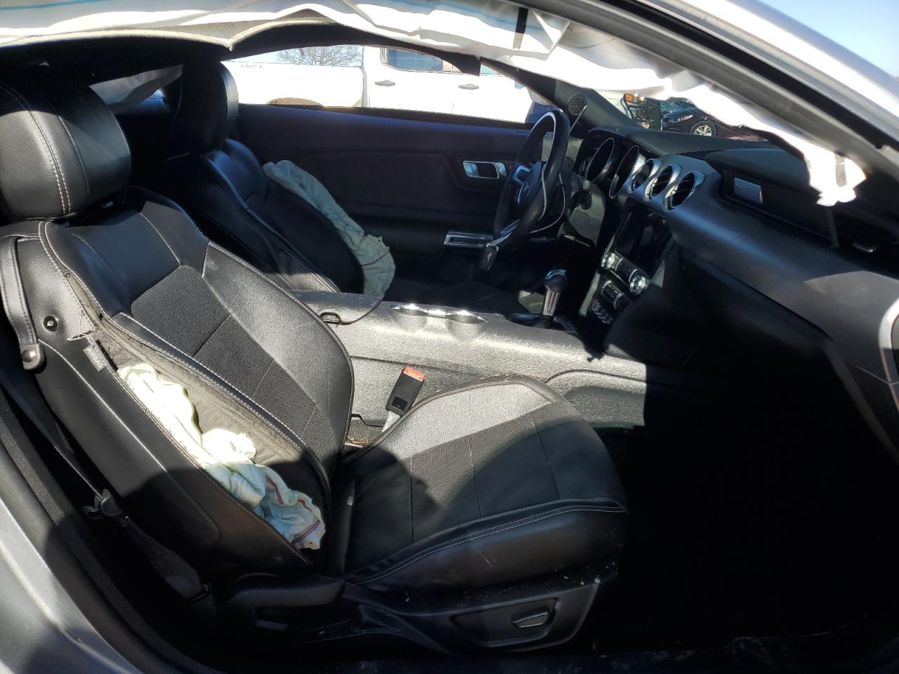 2021 Ford Mustang - Image 7