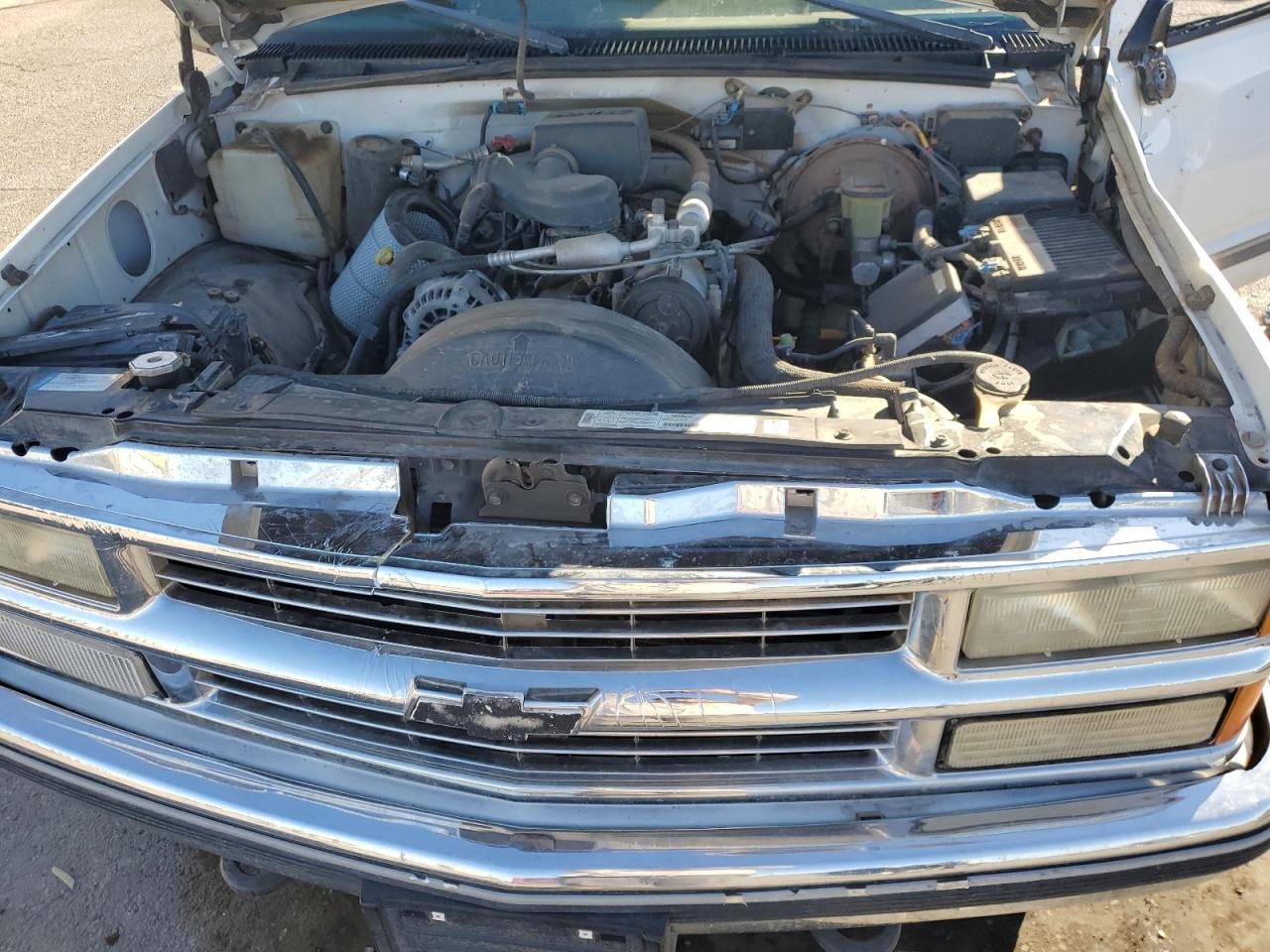 1998 Chevrolet GMT-400 - Image 12