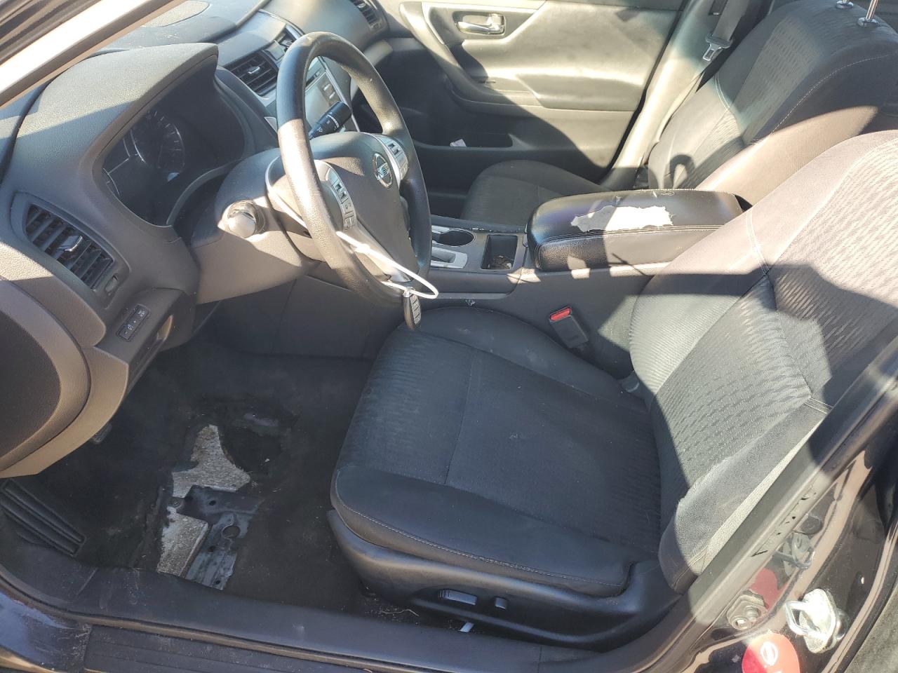 2017 Nissan Altima - Image 7