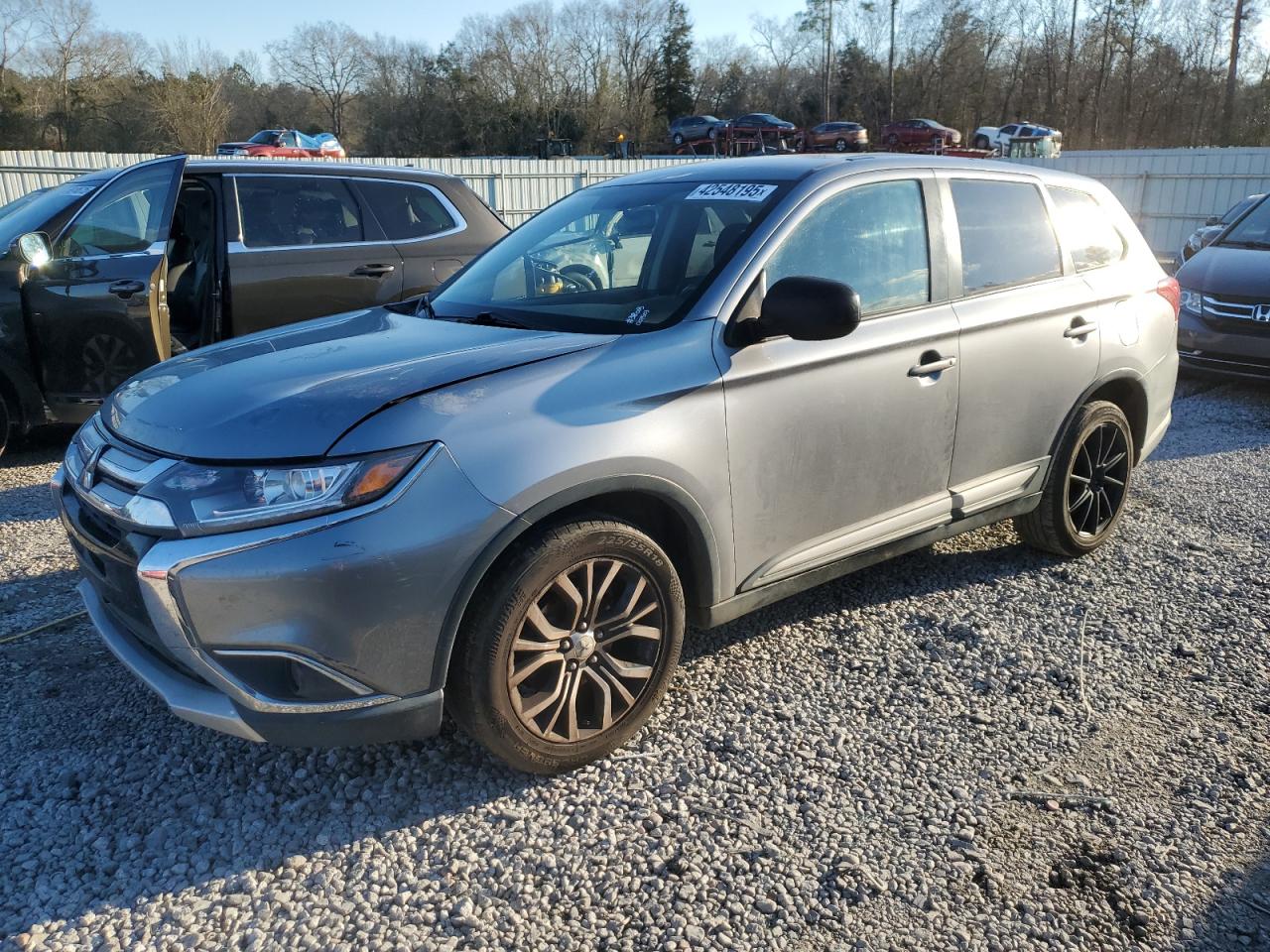 2016 Mitsubishi Outlander - Image 1