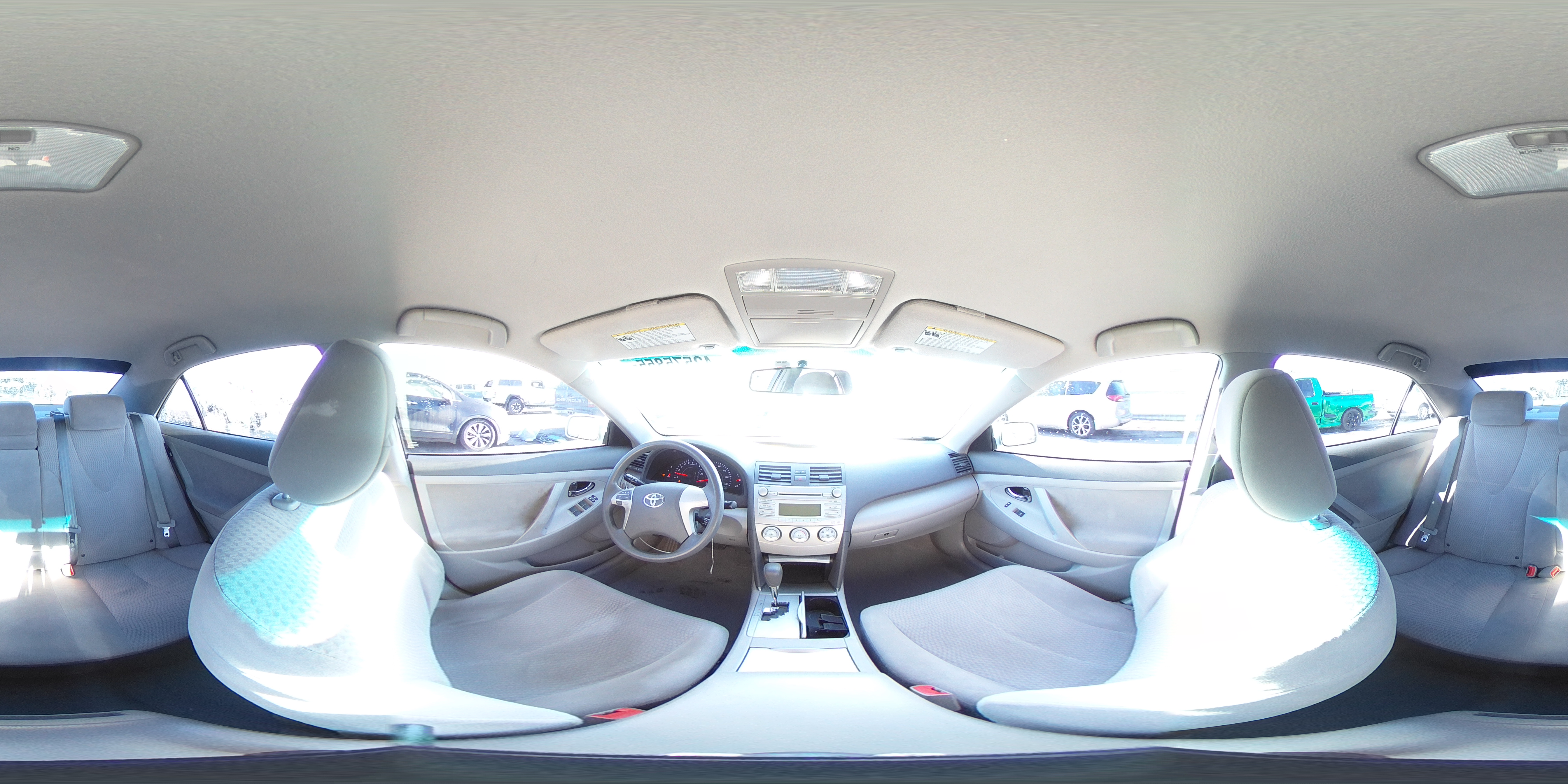 2011 Toyota Camry - Image 14