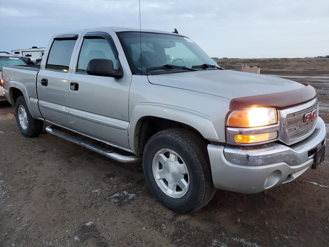 2006 GMC Sierra - Image 4